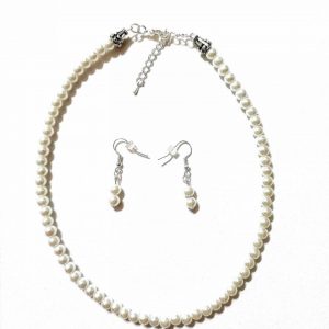 Set colier si cercei din perle albe din sticla