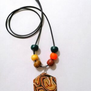 Colier lung cu bobite din fimo in culori calde