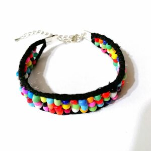 Bratara multicolora cu snur suede si margele de 4 mm