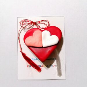 Martisor inimioara rosie cu inimioare mici roz-alb