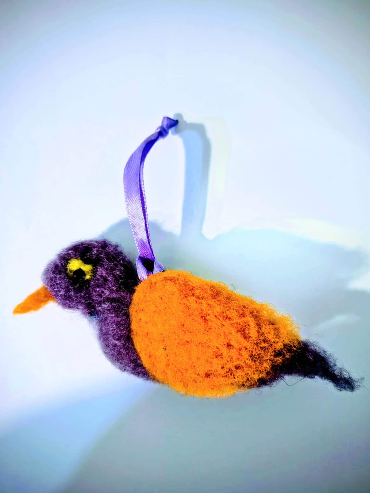 Pasăre din lână împâslită