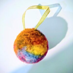 Glob multicolor din lână împâslită